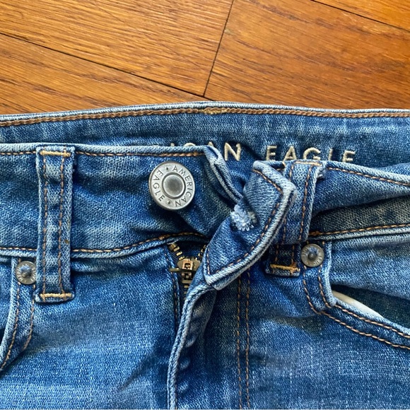 American Eagle Outfitters Blue Denim Distressed Mini Skirt - Picture 2 of 9